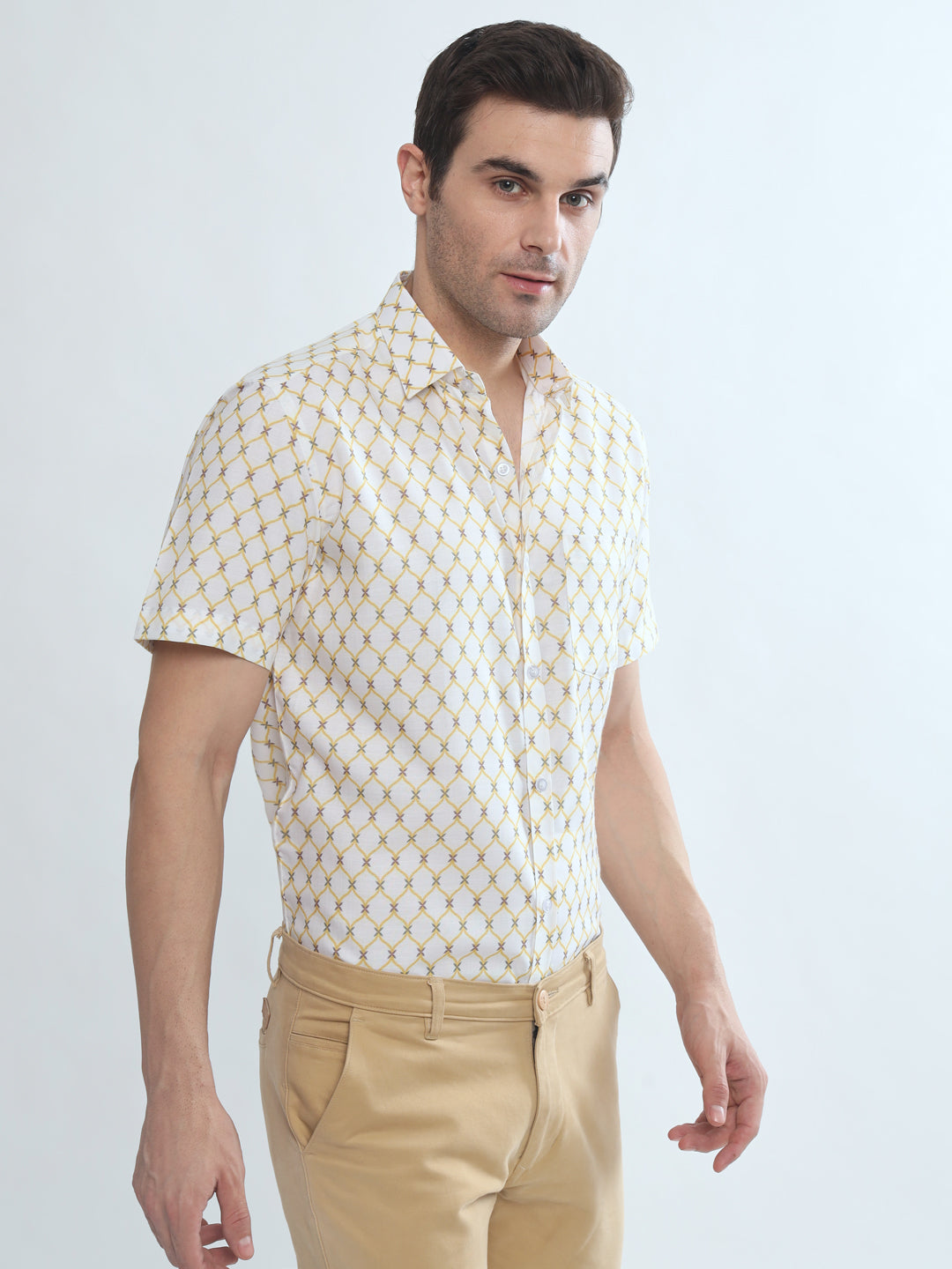 Elegant White Short Sleeve Shirt for Effortless Style Statement