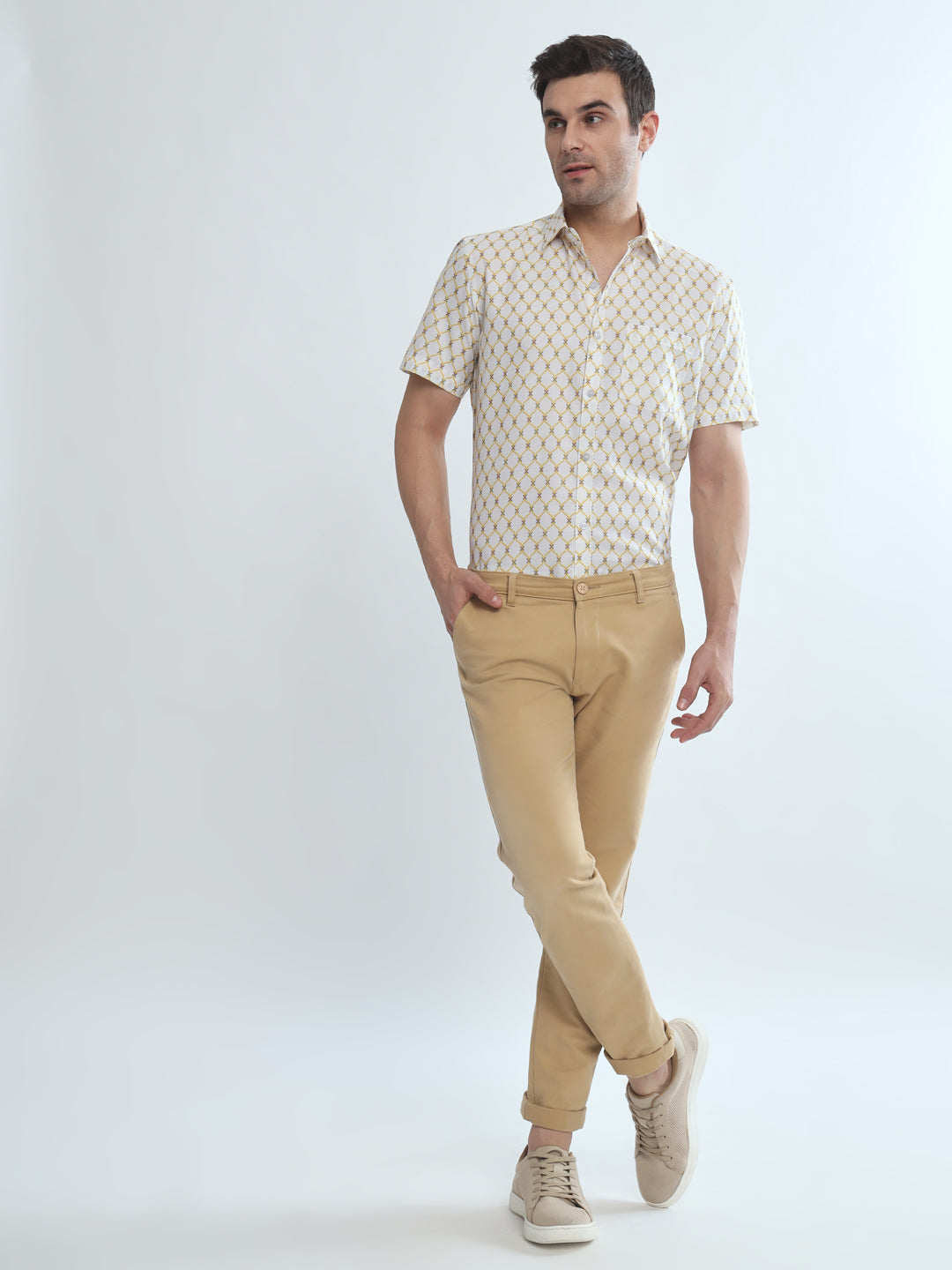 Elegant White Short Sleeve Shirt for Effortless Style Statement