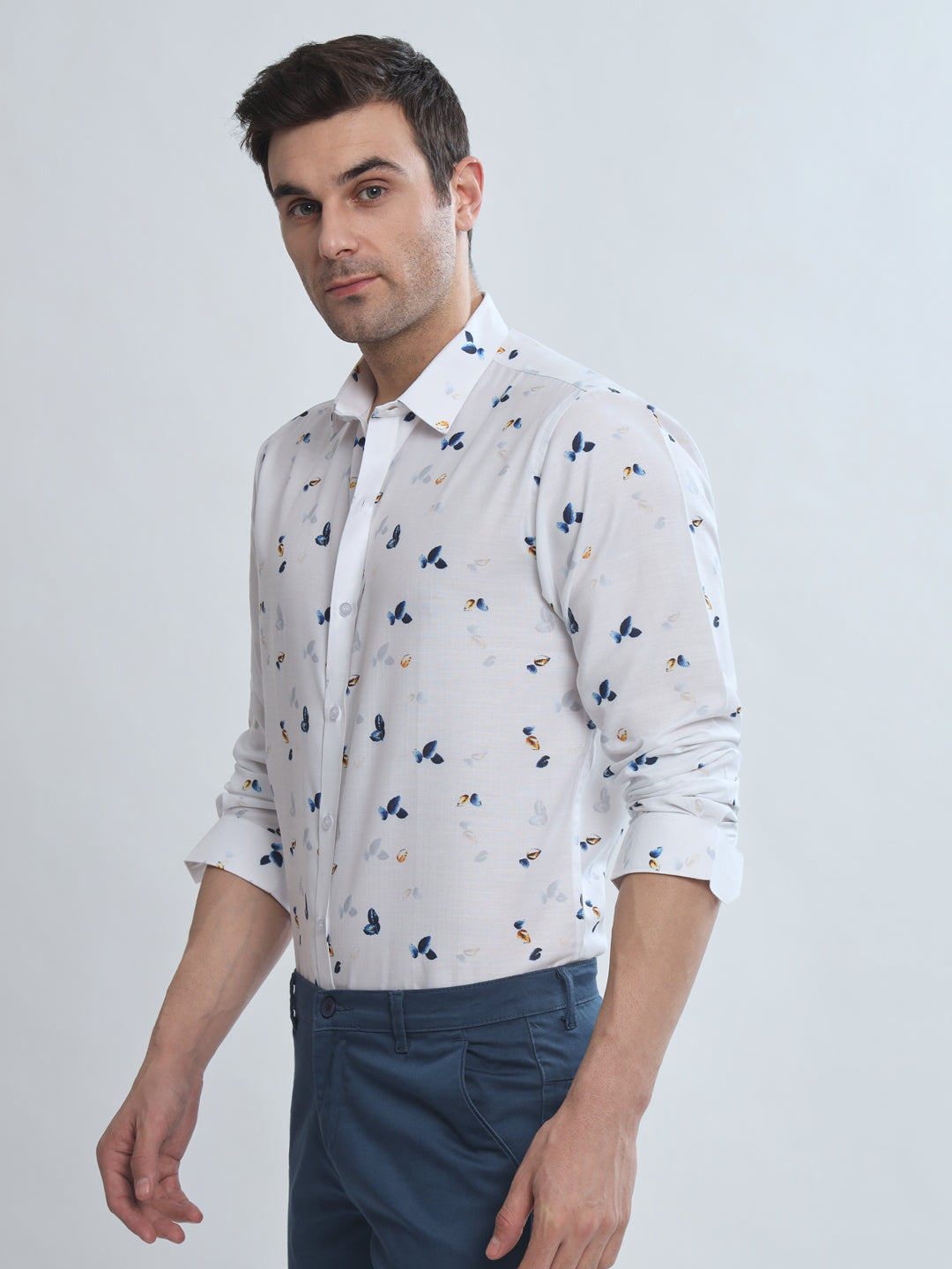 Exquisite Floral Printed Shirt in Blanco for Effortless Elegance